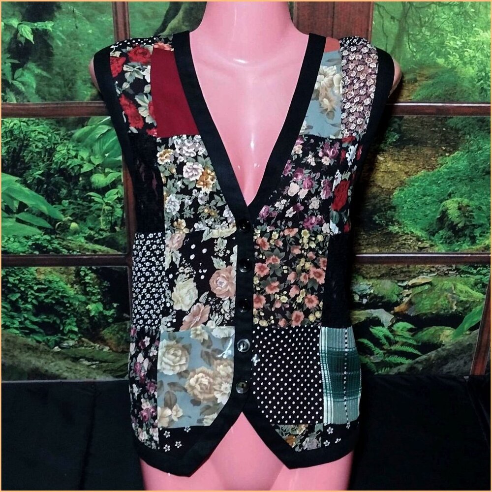 Xl - Express 5 Button Patchwork Vest - image 1